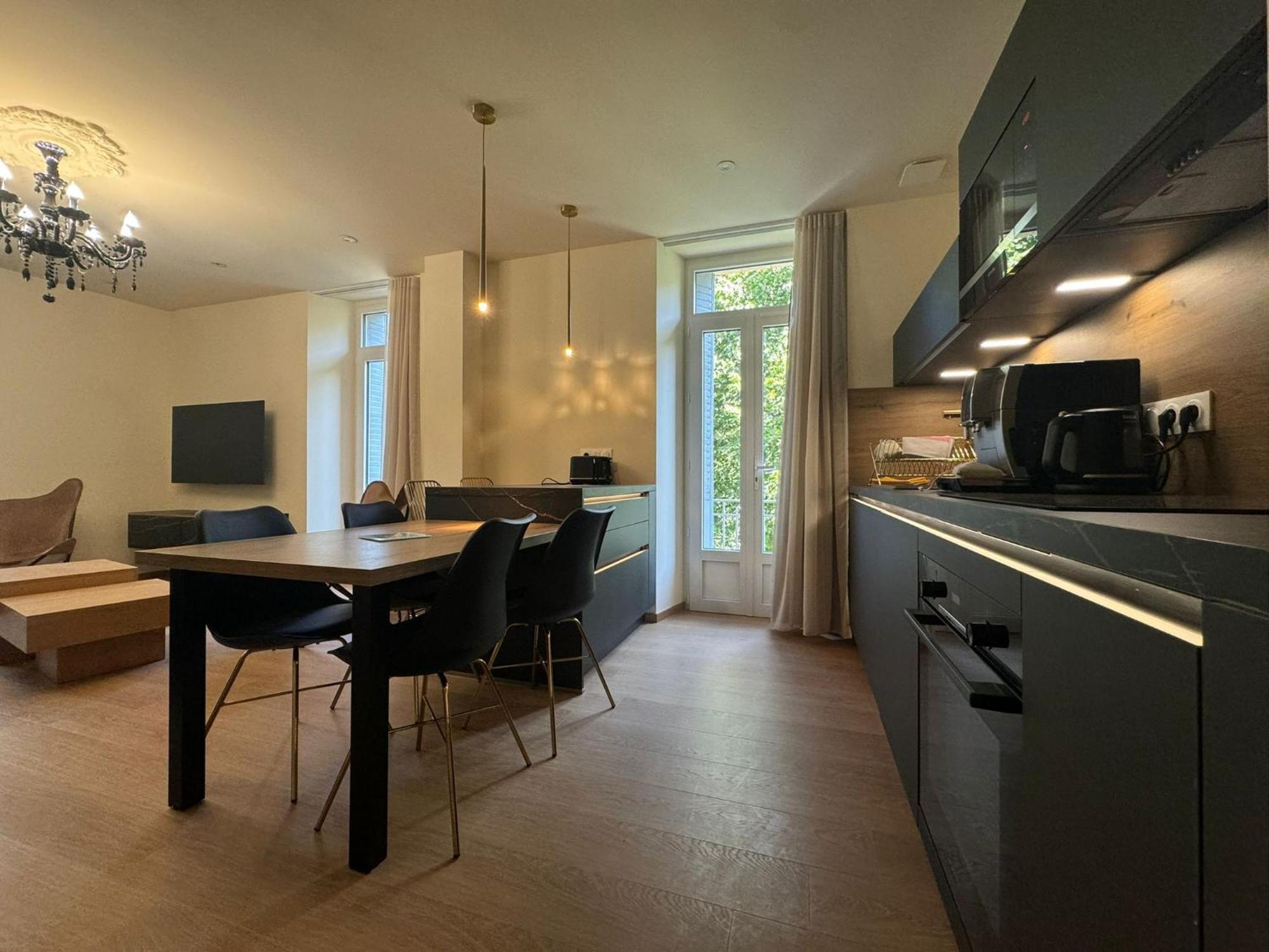 Appartements Confortables Avec Vue Montagne - Residence Villa Belle Fleur Château-Ville-Vieille Exterior foto