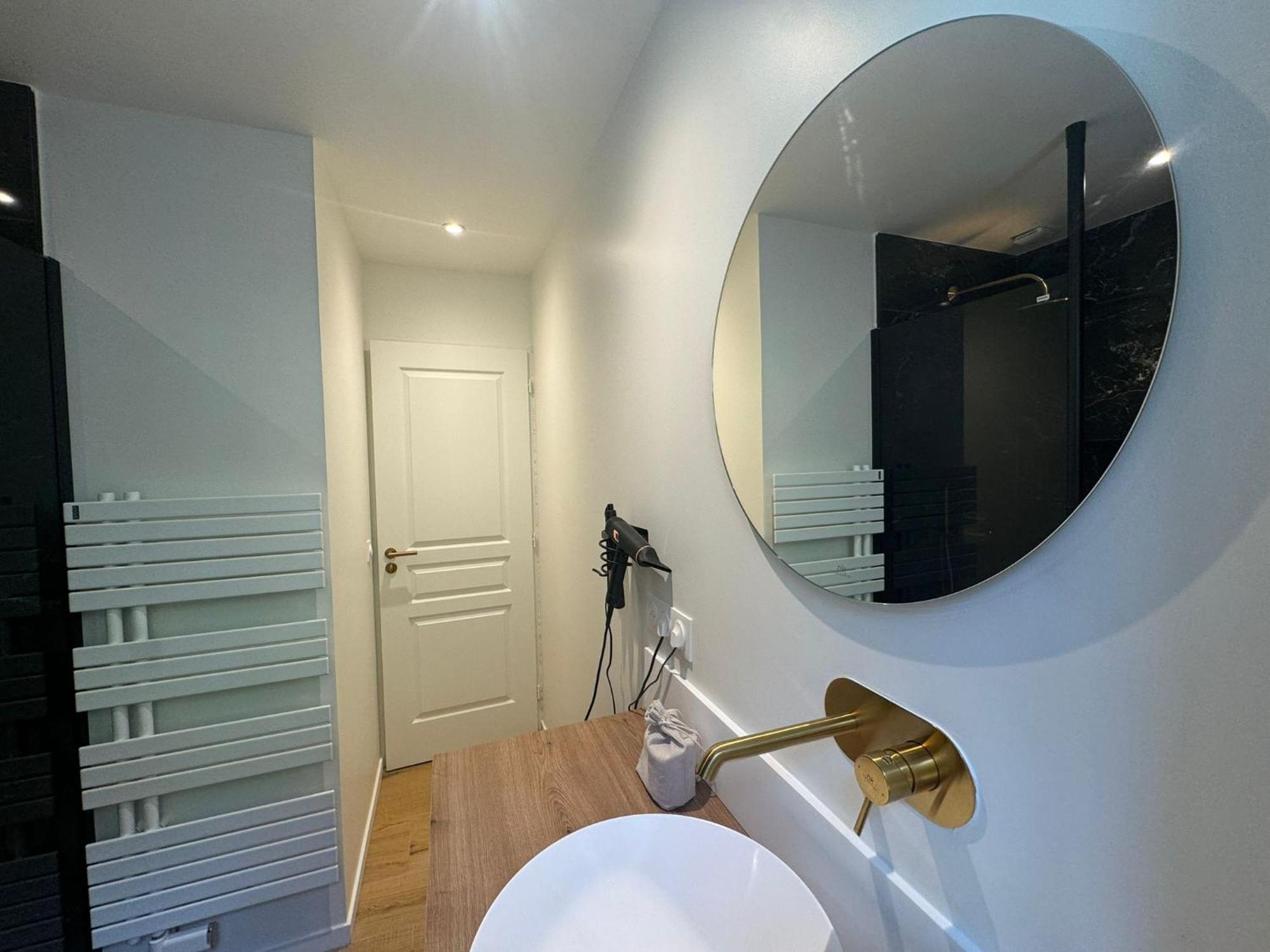 Appartements Confortables Avec Vue Montagne - Residence Villa Belle Fleur Château-Ville-Vieille Exterior foto