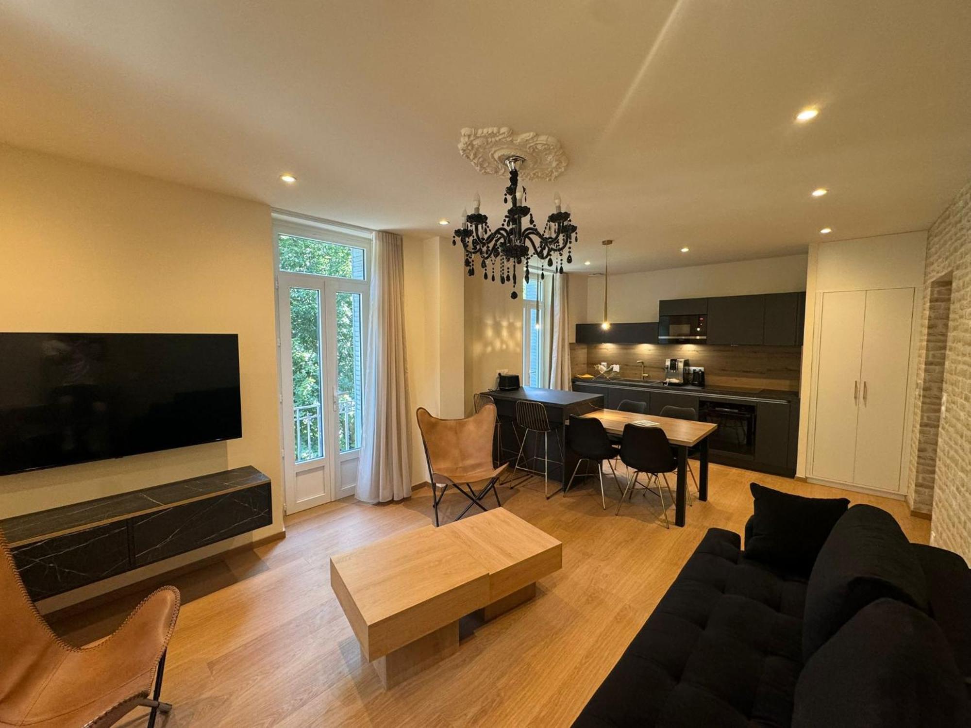 Appartements Confortables Avec Vue Montagne - Residence Villa Belle Fleur Château-Ville-Vieille Exterior foto