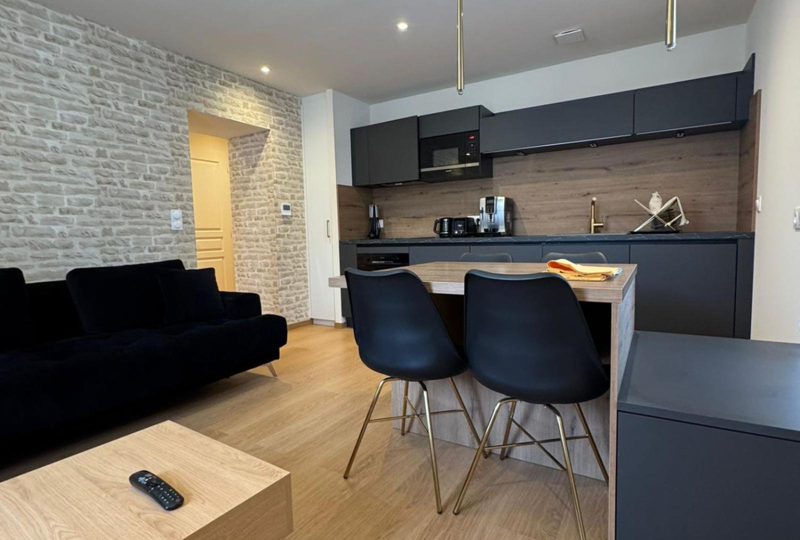Appartements Confortables Avec Vue Montagne - Residence Villa Belle Fleur Château-Ville-Vieille Exterior foto